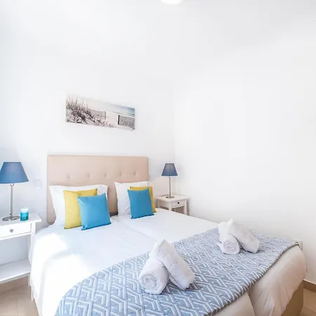 Townhouse In Albufeira Near Sea Beach *