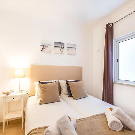 Townhouse In Albufeira Near Sea Beach 펜션 알부페이라