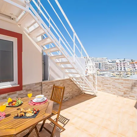 펜션 Townhouse In Albufeira Near Sea Beach *